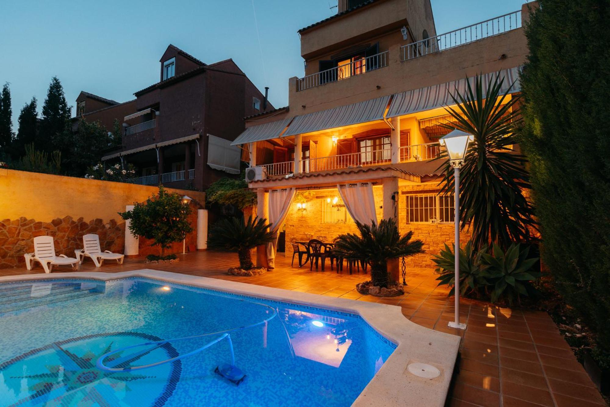 Chalet, Villa Rodeada De Naturaleza Piscina A Doce Klm De Valencia Y 7 Del Aeropuerto Eksteriør billede